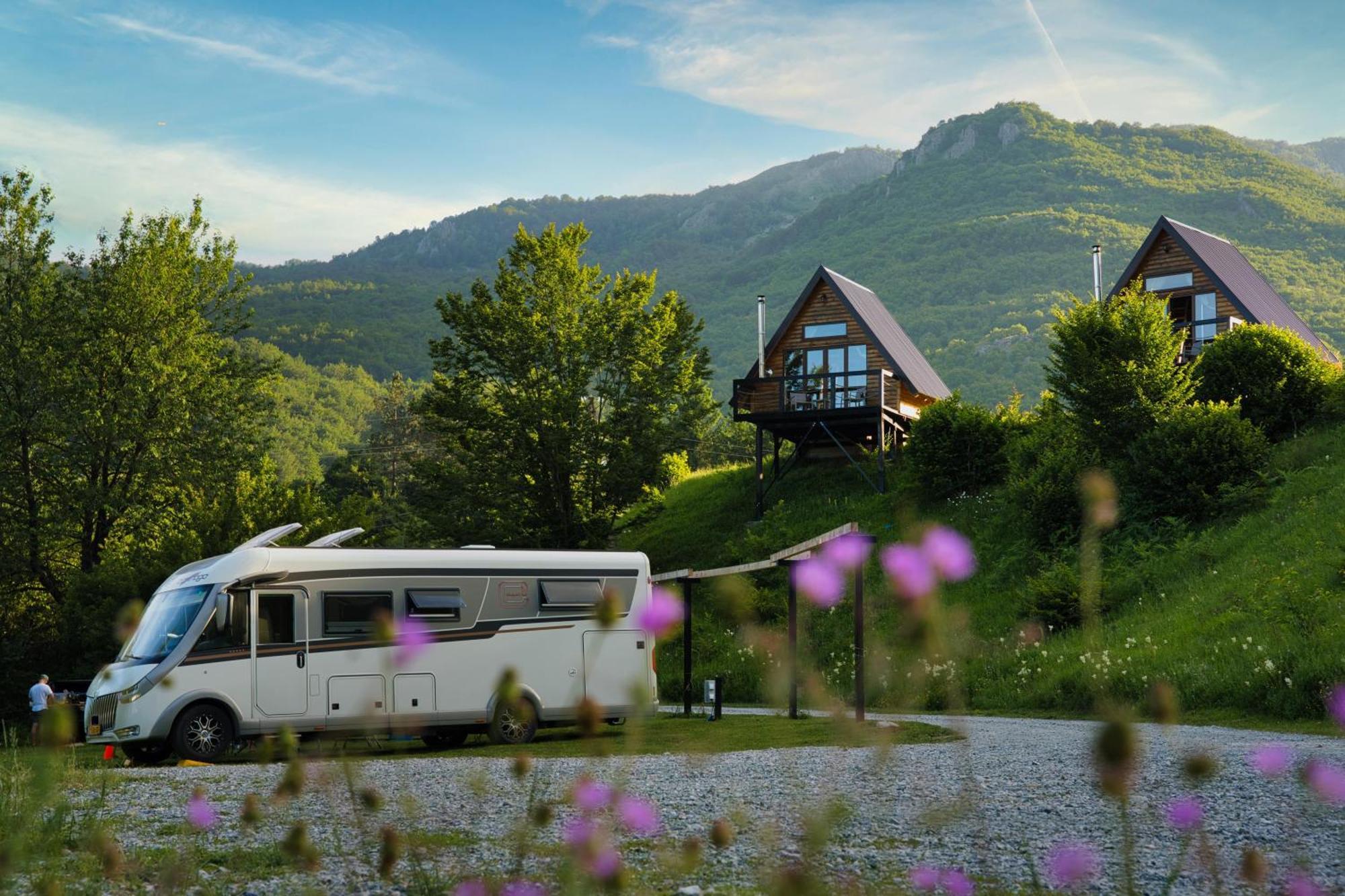 Camp Lipovo Villa Kolasin Exterior photo